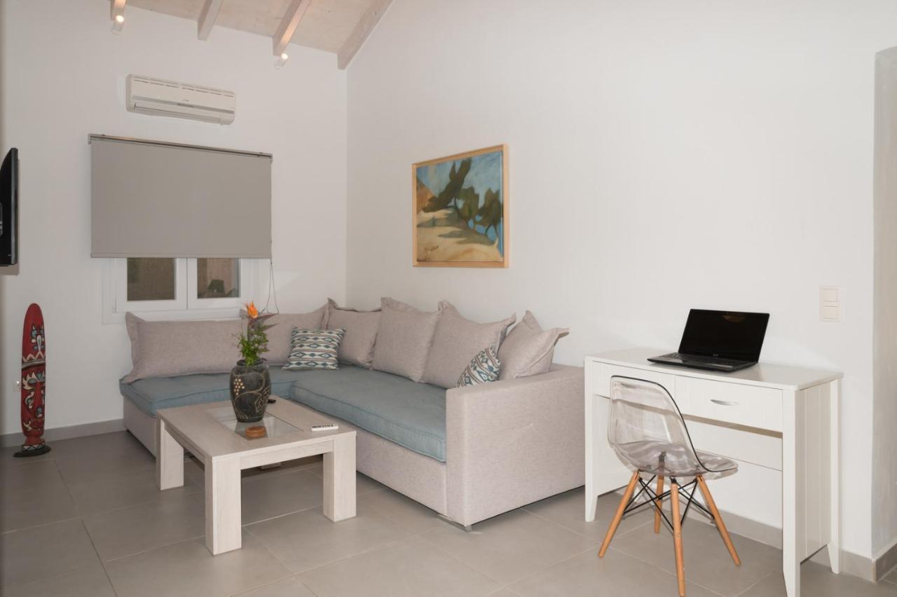 Dalas Beach House Almiros Beach Bagian luar foto